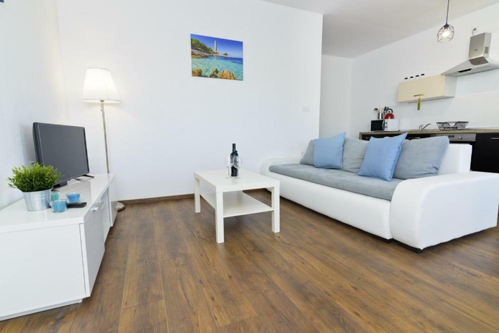 Apartment Dragana, Jezera, Island Murter Exterior foto